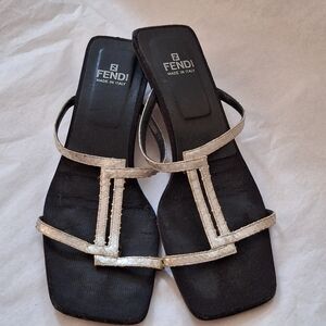 Fendi vintage low heel embossed leather sandals silver size 8